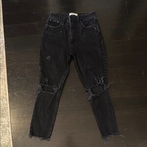 Abercrombie black distressed skinny leg Jean size 26